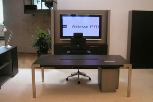 Büroeinrichtung Schreibtisch